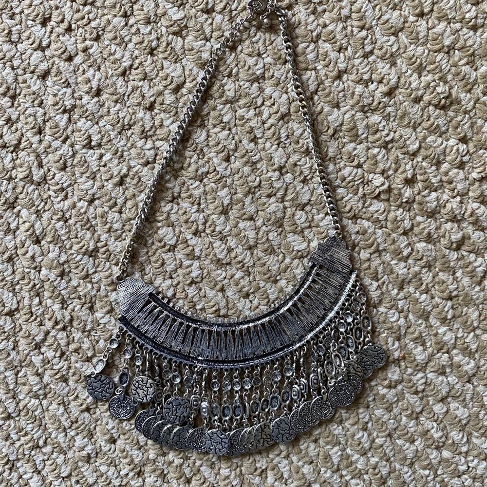 Silver statement necklace - Picture 2 of 2